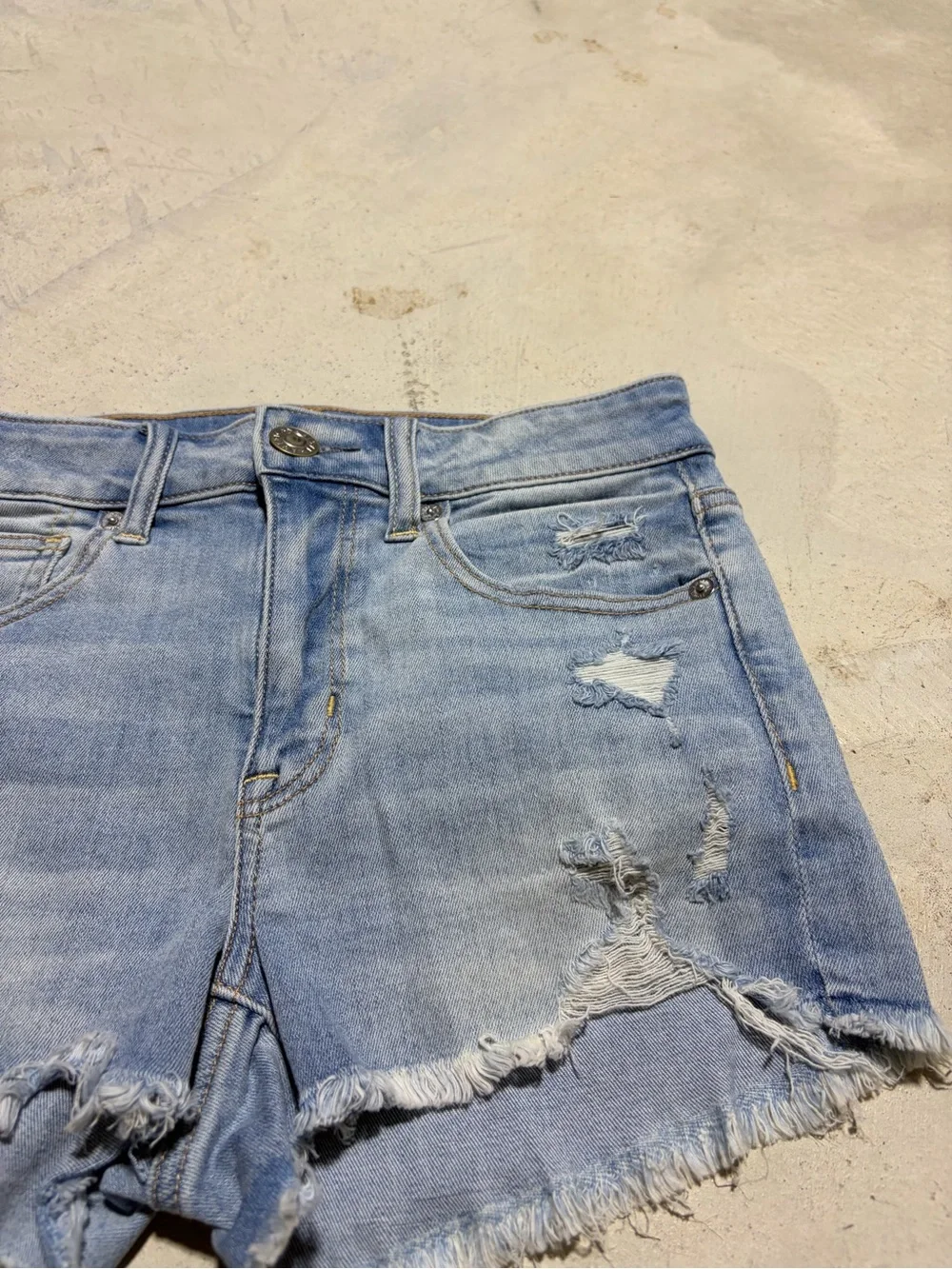 American Eagle hi-rise shortie Light Blue Distressed Denim Women's Shorts 2 - Picture 3 of 10